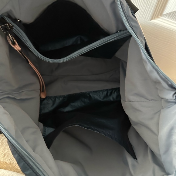 Peloton X Andi Collab Navy and Pink\Peach with Black Strap Bag Large Alchemist - Picture 5 of 12